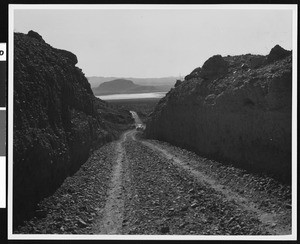 Railway grade that leads into Calico looking south, Death Valley, ca.1900-1950