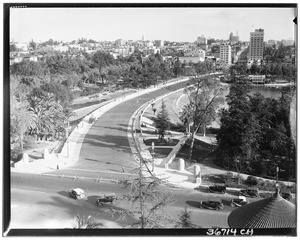 Wilshire Boulevard Causeway, showing Westlake Park (later MacArthur Park)