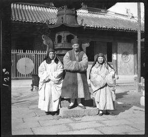 Portrait of three high priests in China, ca.1900