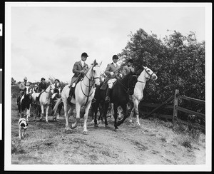 A formal mounted hunting party, ca.1930