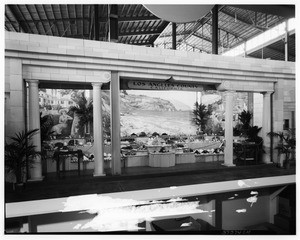 Los Angeles County fruit exhibit at Oklahoma City, 1939