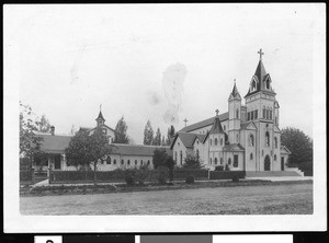 An exterior view of St. Mary's Catholic Church, Albany, Oregon