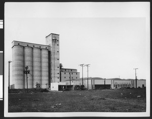 Exterior of unidentified factory, ca.1925