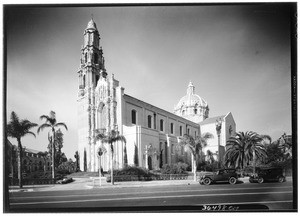 Exterior of Saint Vincent's Roman Catholic Church, Adams Boulevard and Figueroa Street, January 1931