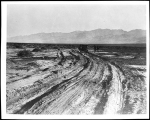 Dirt road into Death Valley from the southern end, ca.1900-1950