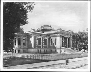 Exterior view of the Carnegie Public Library, San Jose, ca.1900