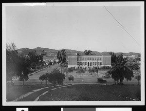 Exterior view of the Los Feliz School as viewed from across the street