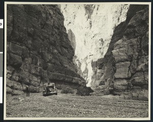 Automobile in the bottom of Titus Canyon in Death Valley, ca.1900-1950