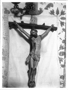 Crucifix at Mission San Miguel Arcangel, near Templeton, California, ca.1905