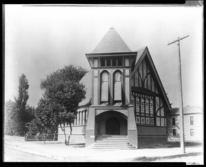 Exterior view of the United Presbyterian Church in Fresno, ca.1910