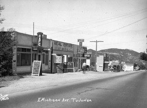 View of commercial East Michigan Avenue in Tujunga, showing the San Gabriel Mountains in the distance