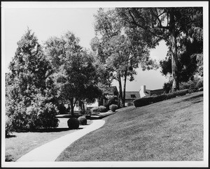 Path of an unidentified residence in Los Angeles