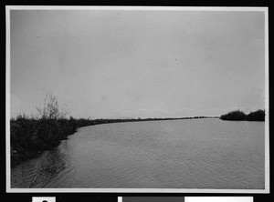 Main irrigation canal near El Centro, ca.1910