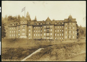 Exterior view of Saint Vincent Hospital in Portland, Oregon