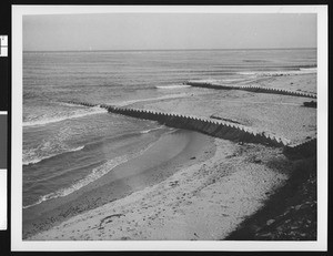 Beach groins, October 1953