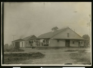 Exterior view of the Worthley and Strong Fruit Company, ca. 1905