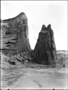 Rock formations in Canyon de Chelly, Navajo Indian Reservation, Arizona, ca.1900