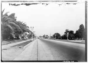 View of Huntington Drive near Monrovia, October 1930
