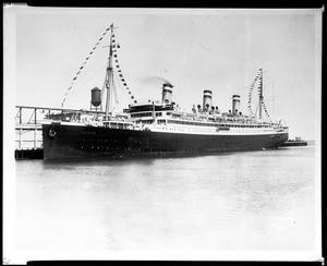 Passenger liner Resolute moored alongside a wharf in San Pedro Harbor, May 11, 1928