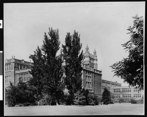 Exterior view of Los Angeles High School looking west, 1920-1929