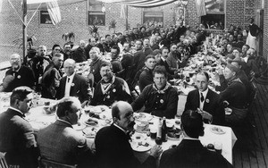 Portrait of veterans "Teddy's Terrors" at a Santa Ana banquet, ca.1904