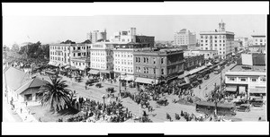 Panoramic view of Long Beach on Armistice Day, 1920