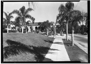 View of houses along Franklin Avenue, looking east from Western Avenue in Hollywood, March 1934