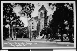 Exterior view of the University of Southern California in Los Angeles