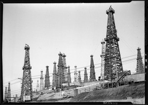 Signal Hill oil well view, ca. 1929