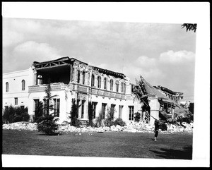 View of the earthquake damage at the Compton City Hall, March 10, 1933