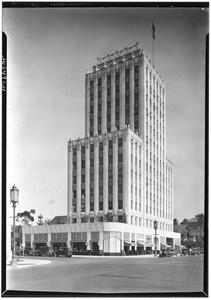 Wilshire Professional Bulding. Wilshire at St. Andrew's Place, November 21, 1929