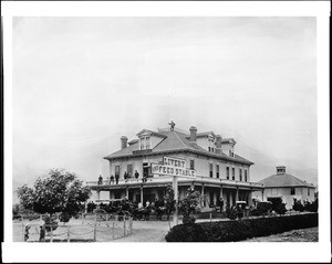 Exterior of The Los Angeles House, a local hotel in Pasadena, ca.1885