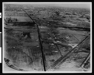 Aerial view looking east on Wilshire Boulevard from San Vicente Boulevard, 1923