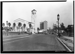 View of the intersection of Irolo Street and Wilshire Boulevard in Los Angeles, January 1931