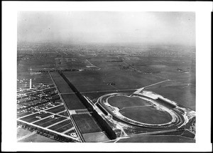 Aerial view of the Beverly Hills Racetrack and the surrounding area, 1922