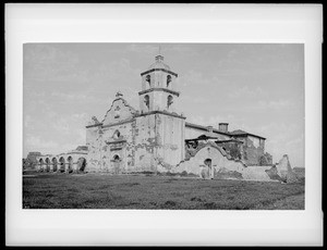 Exterior view of Mission San Luis Rey de Francia, ca.1885-1887