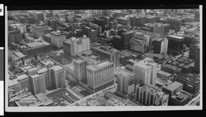 Aerial view of Los Angeles showing Pershing Square and surrounding buildings, ca.1920-1929