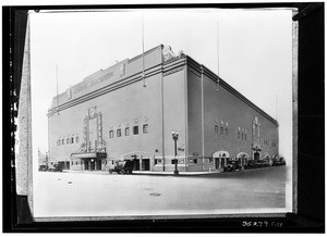 Exterior view of the Olympic Auditorium in Los Angeles, ca.1920-1929