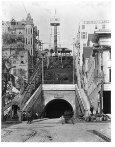 Angels Flight at the Hill Street tunnel, ca.1903