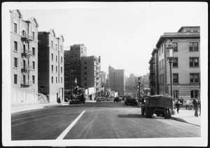 View of post-widened Wilshire Boulevard looking east fifty feet from Kip Street, 1934