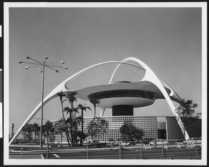 Close-up of the parabolic arches at the Los Angeles International Airport, in November 1961