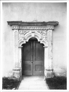 Side door at Mission San Carlos Borromeo, Monterey, ca.1906