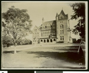 Unknown building in Riverside, ca.1900