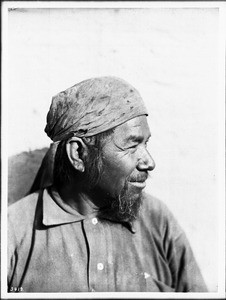 Portrait of a Mojave(?) Indian man, ca.1900