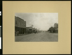 View of an unidentified street in Coalinga, 1907