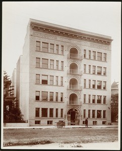 Exterior view of the O. G. Wilhelm Apartments on Grand Avenue in Los Angeles, 1905