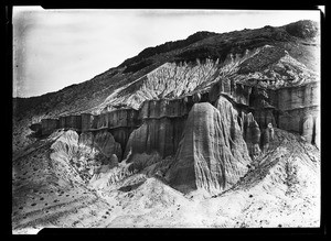 Rock peaks adjacent to a series of cliffs, Red Rock Canyon