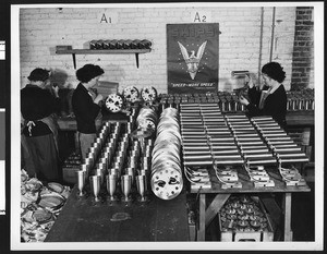 Women workers is a ship factory, ca.1942