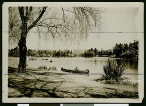 Echo Park, showing several small boats along the lake