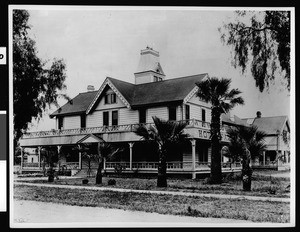 Exterior view of the Palmyra Hotel in Orange, California, ca.1905